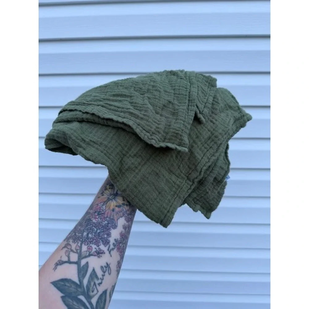 Little Unicorn Olive Green Cotton Muslin Swaddle Blanket Soft Breathable Gauze‎